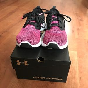 Under Armour Flow Solid Running Shoe (Size 9)